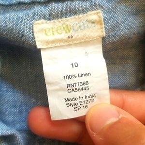 Today we have a bundle. Two tops from crew cuts and both made of lin. Enjoy